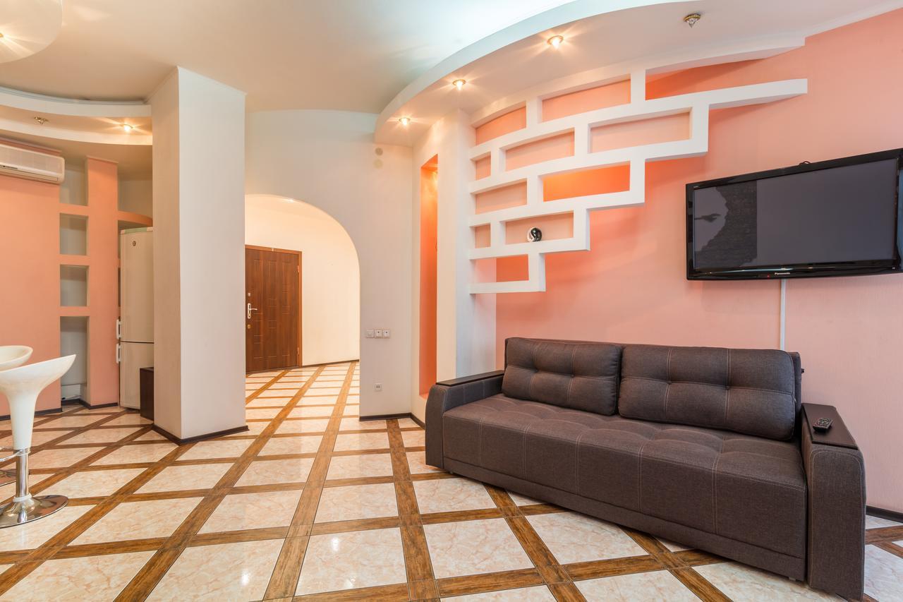 Lux Near With Panoramic Windows Dnipro