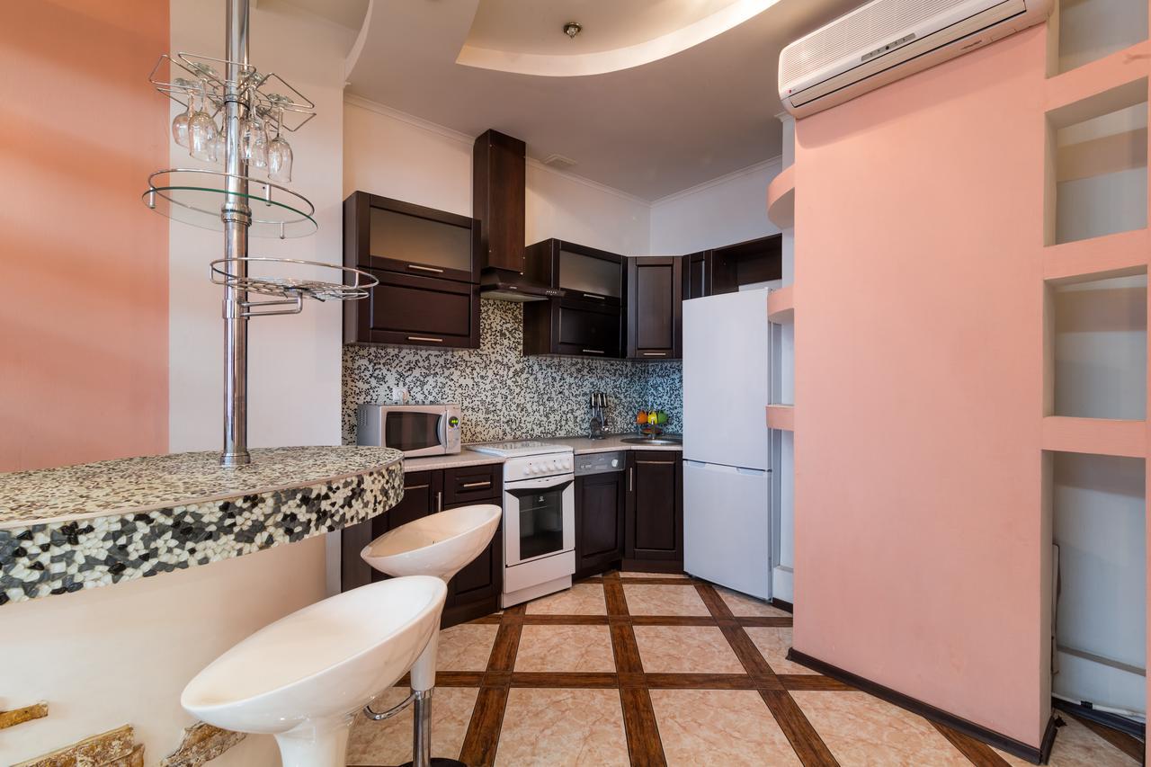 Apartment Lux Near With Panoramic Windows *